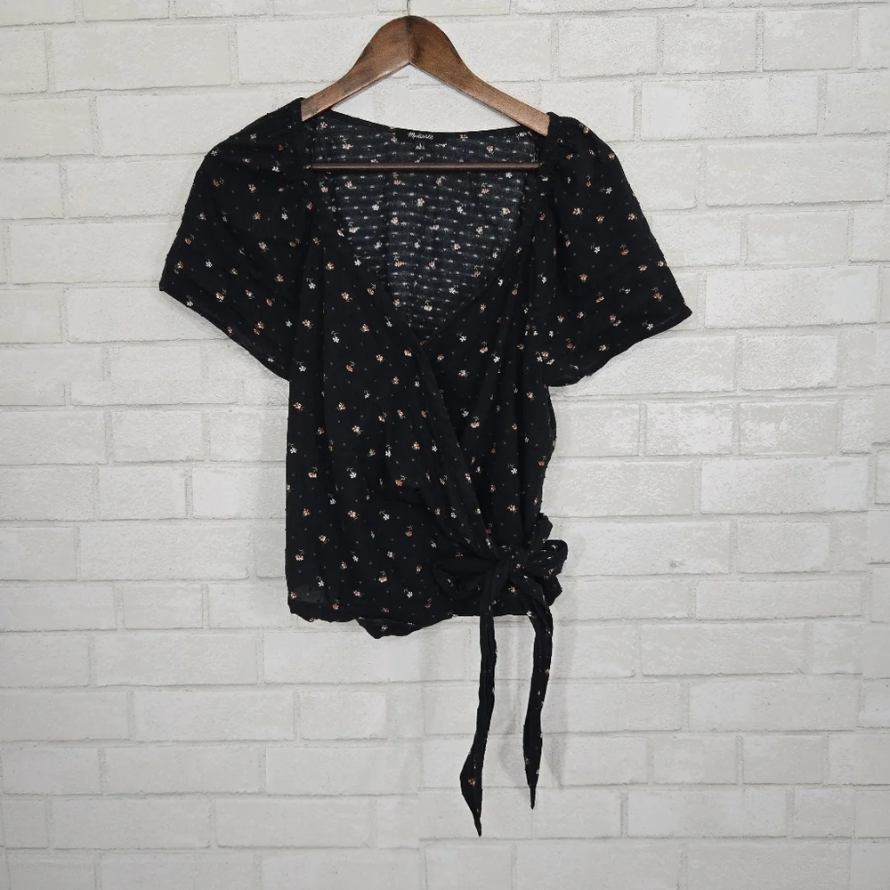Madewell floral wrap around tie top - Picture 2 of 14